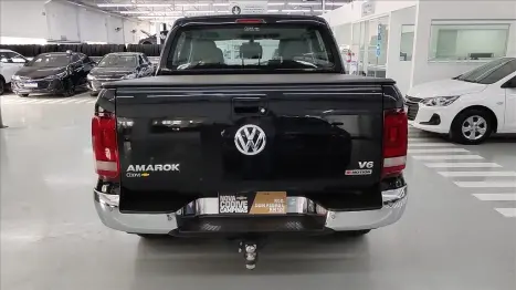 VOLKSWAGEN Amarok 3.0 V6 CABINE DUPLA HIGHLINE 4X4 TURBO INTERCOOLER AUTOMTICO, Foto 6