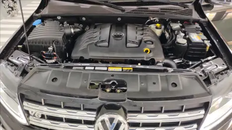 VOLKSWAGEN Amarok 3.0 V6 CABINE DUPLA HIGHLINE 4X4 TURBO INTERCOOLER AUTOMTICO, Foto 13