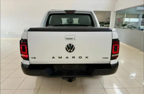 VOLKSWAGEN Amarok 3.0 V6 CABINE DUPLA HIGHLINE EXTREME 4X4 TURBO INTERCOOLER AUTOMTICO, Foto 6