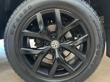 VOLKSWAGEN Amarok 3.0 V6 CABINE DUPLA HIGHLINE 4X4 TURBO INTERCOOLER AUTOMTICO, Foto 11