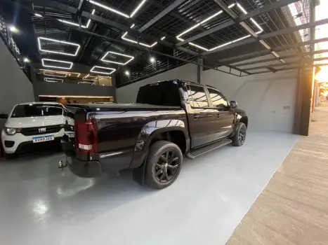 VOLKSWAGEN Amarok 3.0 V6 CABINE DUPLA CONFORT 4X4 TURBO INTERCOOLER AUTOMTICO, Foto 4