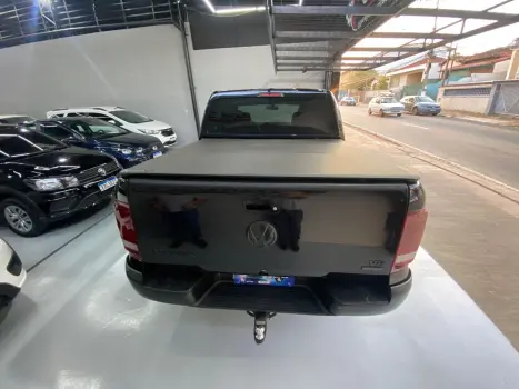 VOLKSWAGEN Amarok 3.0 V6 CABINE DUPLA CONFORT 4X4 TURBO INTERCOOLER AUTOMTICO, Foto 5