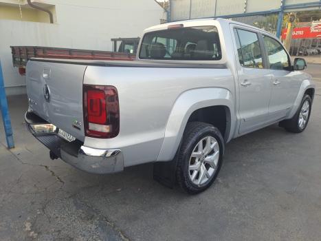 VOLKSWAGEN Amarok 3.0 V6 CABINE DUPLA HIGHLINE 4X4 TURBO INTERCOOLER AUTOMTICO, Foto 3