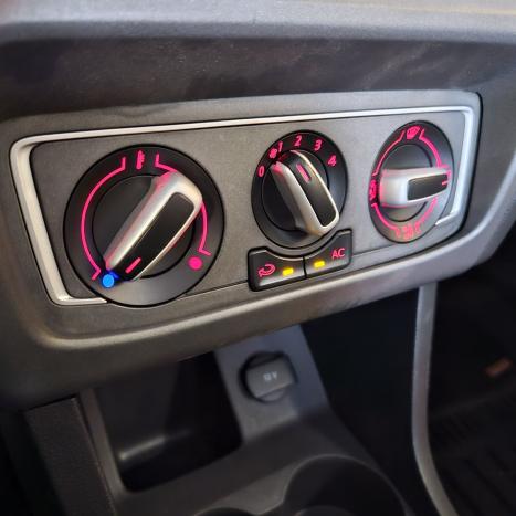 VOLKSWAGEN Fox 1.0, Foto 15