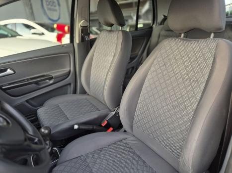 VOLKSWAGEN Fox 1.6 4P, Foto 8