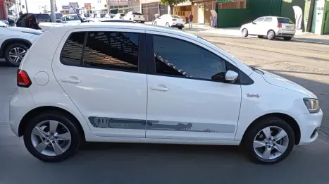 VOLKSWAGEN Fox 1.6 4P ROCK IN RIO FLEX, Foto 4