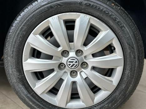 VOLKSWAGEN Fox 1.6 4P FLEX, Foto 8
