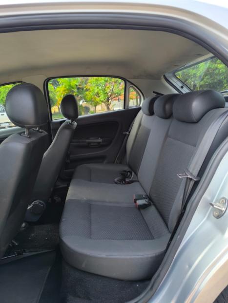 VOLKSWAGEN Gol 1.6 MI 4P, Foto 6