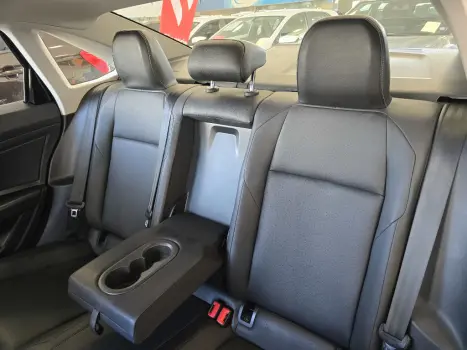 VOLKSWAGEN Jetta 1.4 4P 250 TSI TURBO CONFORTLINE AUTOMTICO, Foto 17