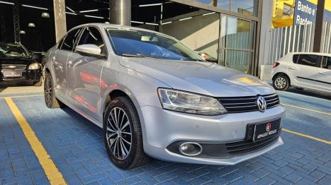 VOLKSWAGEN Jetta 2.0 4P CONFORTLINE TIPTRONIC AUTOMTICO, Foto 4