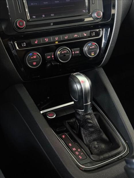VOLKSWAGEN Jetta 2.0 4P TSI HIGHLINE 211 CV AUTOMTICO, Foto 8
