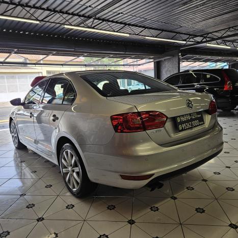 VOLKSWAGEN Jetta 2.0 4P FLEX CONFORTLINE TIPTRONIC AUTOMTICO, Foto 8