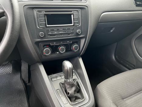 VOLKSWAGEN Jetta 2.0 4P TRENDLINE FLEX AUTOMTICO, Foto 14