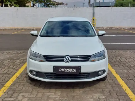 VOLKSWAGEN Jetta 2.0 4P CONFORTLINE TIPTRONIC AUTOMTICO, Foto 2