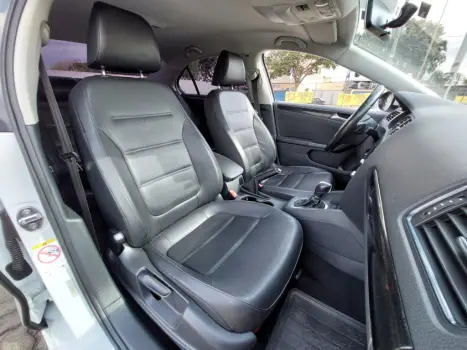 VOLKSWAGEN Jetta 2.0 4P CONFORTLINE TIPTRONIC AUTOMTICO, Foto 12
