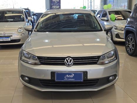 VOLKSWAGEN Jetta 2.0 4P FLEX CONFORTLINE TIPTRONIC AUTOMTICO, Foto 2