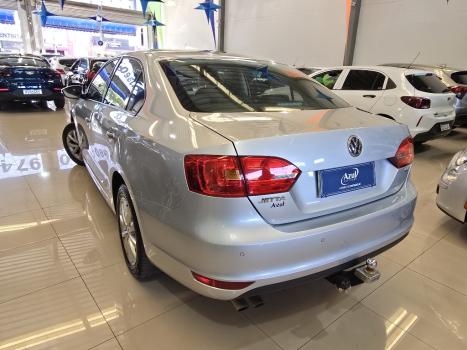 VOLKSWAGEN Jetta 2.0 4P FLEX CONFORTLINE TIPTRONIC AUTOMTICO, Foto 4