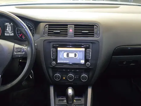 VOLKSWAGEN Jetta 2.0 4P FLEX CONFORTLINE TIPTRONIC AUTOMTICO, Foto 8
