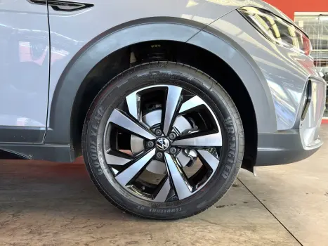 VOLKSWAGEN Nivus 1.0 4P FLEX 200 TSI HIGHLINE TURBO AUTOMTICO, Foto 21
