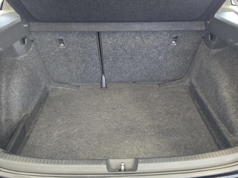 VOLKSWAGEN Nivus 1.0 4P FLEX 200 TSI COMFORTLINE TURBO AUTOMTICO, Foto 17