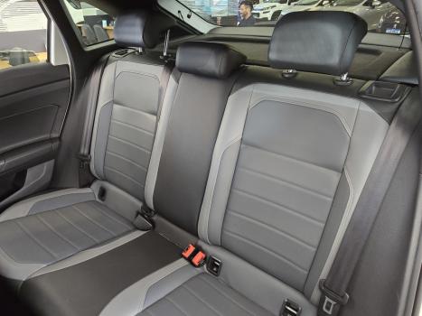 VOLKSWAGEN Nivus 1.0 4P FLEX 200 TSI HIGHLINE TURBO AUTOMTICO, Foto 17