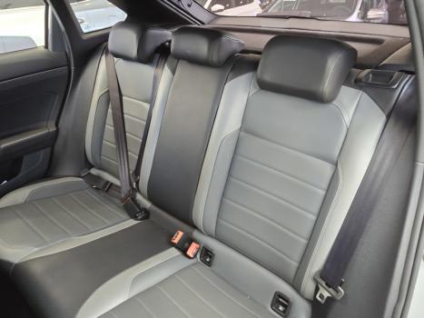 VOLKSWAGEN Nivus 1.0 4P FLEX 200 TSI HIGHLINE TURBO AUTOMTICO, Foto 17