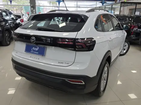 VOLKSWAGEN Nivus 1.0 4P FLEX 200 TSI COMFORTLINE TURBO AUTOMTICO, Foto 6
