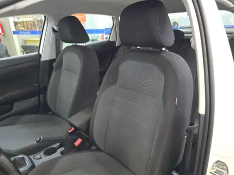 VOLKSWAGEN Nivus 1.0 4P FLEX 200 TSI COMFORTLINE TURBO AUTOMTICO, Foto 15