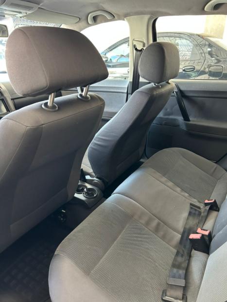 VOLKSWAGEN Polo Hatch 1.6 4P, Foto 6