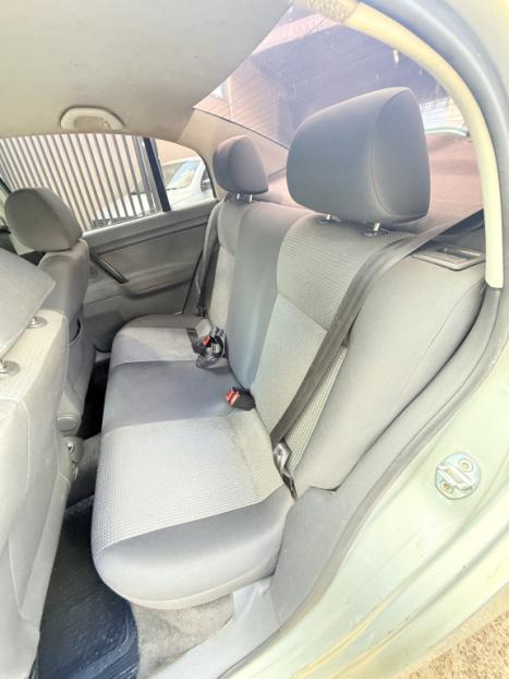 VOLKSWAGEN Polo Sedan 1.6 4P COMFORTLINE FLEX, Foto 2