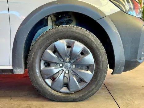 VOLKSWAGEN Saveiro 1.6 G7 CABINE SIMPLES ROBUST FLEX, Foto 6