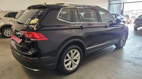 VOLKSWAGEN Tiguan 1.4 250 TSI TOTAL FLEX ALLSPACE COMFORTLINE TURBO AUTOMTICO TIPTRONIC, Foto 4