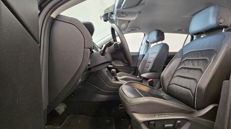 VOLKSWAGEN Tiguan 1.4 250 TSI TOTAL FLEX ALLSPACE COMFORTLINE TURBO AUTOMTICO TIPTRONIC, Foto 10