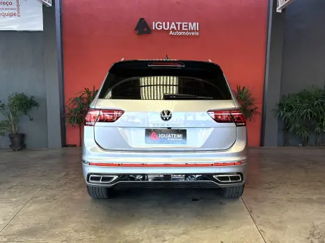 VOLKSWAGEN Tiguan 1.4 250 TSI TOTAL FLEX ALLSPACE COMFORTLINE TURBO AUTOMTICO TIPTRONIC, Foto 18