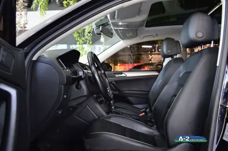 VOLKSWAGEN Tiguan 1.4 250 TSI TOTAL FLEX ALLSPACE COMFORTLINE TURBO AUTOMTICO TIPTRONIC, Foto 3