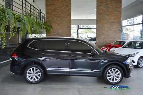 VOLKSWAGEN Tiguan 1.4 250 TSI TOTAL FLEX ALLSPACE COMFORTLINE TURBO AUTOMTICO TIPTRONIC, Foto 9