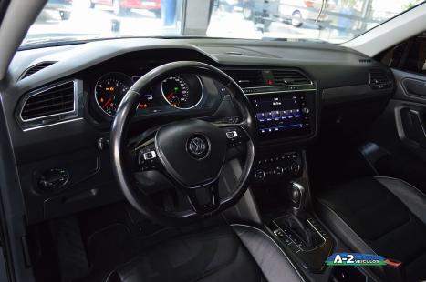 VOLKSWAGEN Tiguan 1.4 250 TSI TOTAL FLEX ALLSPACE COMFORTLINE TURBO AUTOMTICO TIPTRONIC, Foto 17