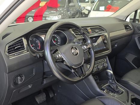VOLKSWAGEN Tiguan 1.4 16V 4P TSI 250 FLEX TURBO COMFORTLINE AUTOMTICO, Foto 14