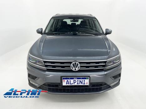 VOLKSWAGEN Tiguan , Foto 2