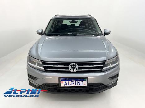 VOLKSWAGEN Tiguan , Foto 2