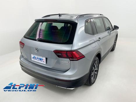 VOLKSWAGEN Tiguan , Foto 4