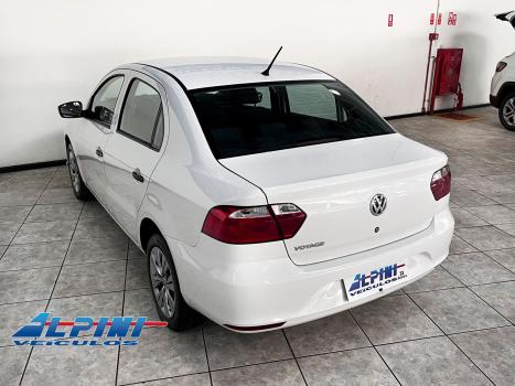 VOLKSWAGEN Voyage , Foto 4