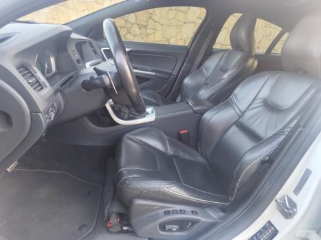 VOLVO S60 2.0 4P T6 R DESIGN AUTOMTICO, Foto 13