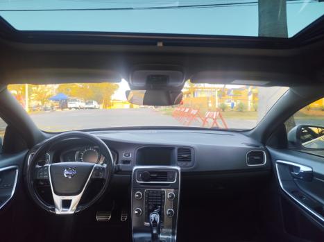 VOLVO S60 2.0 4P T6 R DESIGN AUTOMTICO, Foto 14