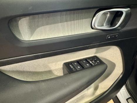 VOLVO XC40 1.5 16V 4P T5 RECHARGE HBRIDO INSCRIPTION GEARTRONIC AUTOMTICO, Foto 5