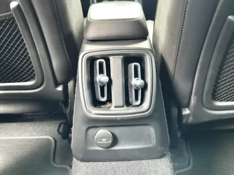 VOLVO XC40 1.5 16V 4P T5 RECHARGE HBRIDO INSCRIPTION GEARTRONIC AUTOMTICO, Foto 12
