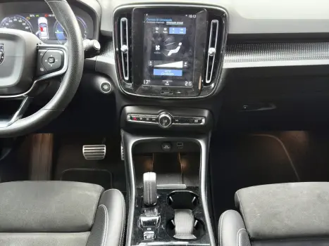 VOLVO XC40 1.5 16V 4P T5 RECHARGE HBRIDO INSCRIPTION GEARTRONIC AUTOMTICO, Foto 17