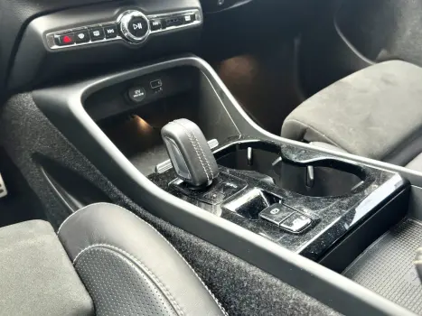 VOLVO XC40 1.5 16V 4P T5 RECHARGE HBRIDO INSCRIPTION GEARTRONIC AUTOMTICO, Foto 19