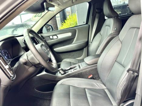 VOLVO XC40 2.0 16V 4P T5 TURBO MOMENTUM AWD GEARTRONIC AUTOMTICO, Foto 7