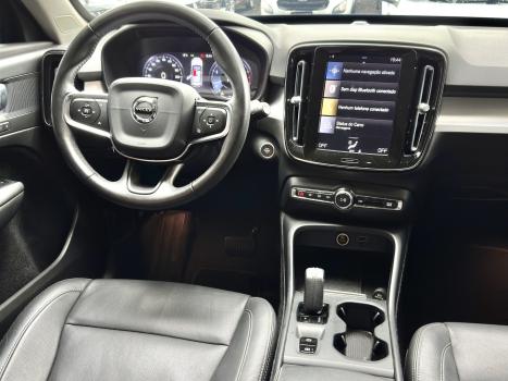 VOLVO XC40 2.0 16V 4P T5 TURBO MOMENTUM AWD GEARTRONIC AUTOMTICO, Foto 13